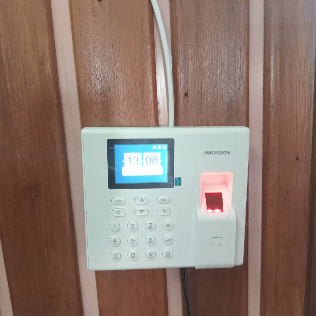Biometric access control terminal